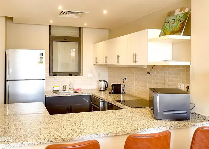 Ollystays Luxury Tawila 3br Townhouse, Lagoon View, Shared Pool * Hurghada