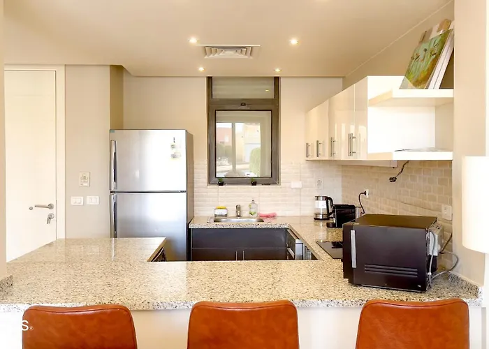 Ollystays Luxury Tawila 3br Townhouse, Lagoon View, Shared Pool Hurghada