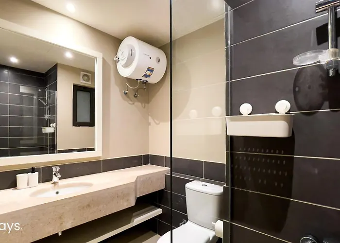 Appartamento Ollystays Luxury Tawila 3br Townhouse, Lagoon View, Shared Pool