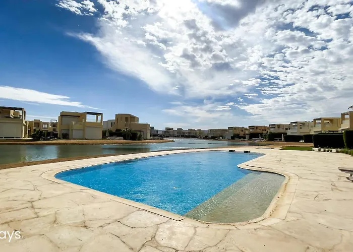 Appartamento Ollystays Luxury Tawila 3br Townhouse, Lagoon View, Shared Pool Hurghada