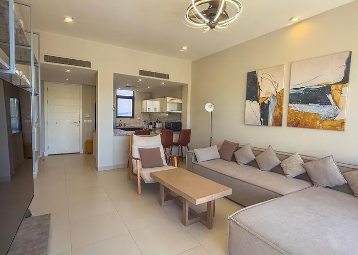 Apartman Ollystays Luxury Tawila 3br Townhouse, Lagoon View, Shared Pool