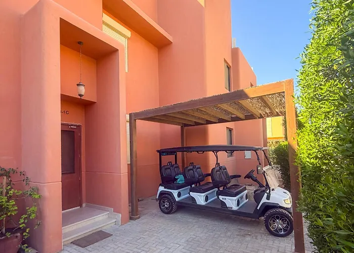 Ollystays Luxury Tawila 3br Townhouse, Lagoon View, Shared Pool Apartman Gurdaka