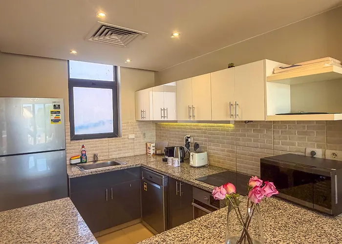 Apartman Ollystays Luxury Tawila 3br Townhouse, Lagoon View, Shared Pool