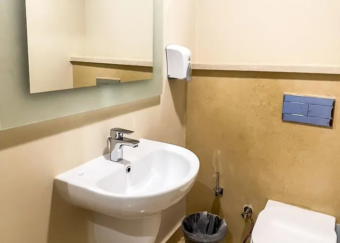 Ollystays Luxury Tawila 3br Townhouse, Lagoon View, Shared Pool *